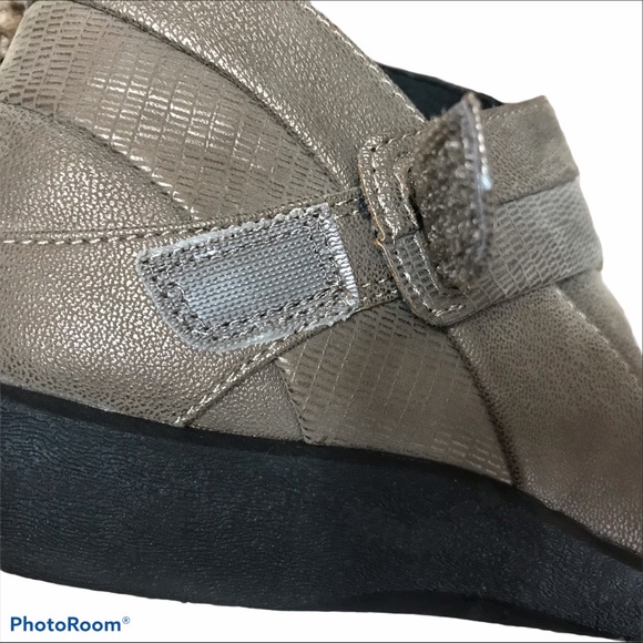 Clark’s Cloudsteppers Sillian Rani Ankle Bootie size 7 Never Worn - Picture 4 of 12